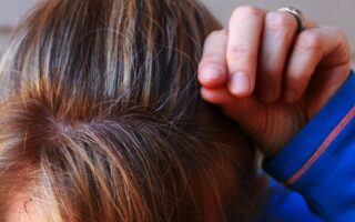 turn grey hair into black