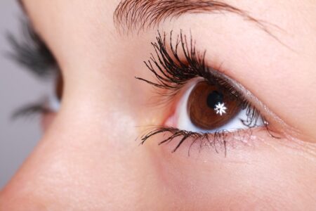 7 Best Under Eye creams for dark circles and wrinkles